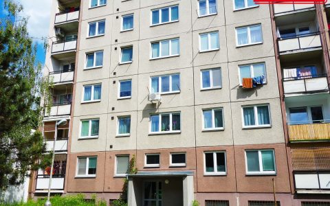 Pěkný zrekonstruovaný byt 2+1, s nízkým inkasem, výtahem, v blízkosti všech důležitých míst ve městě, Olomouc